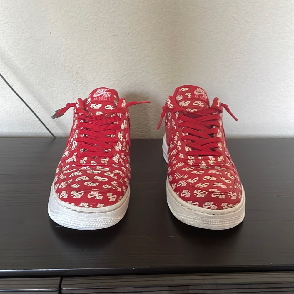 Air Force 1 “All over logo red”